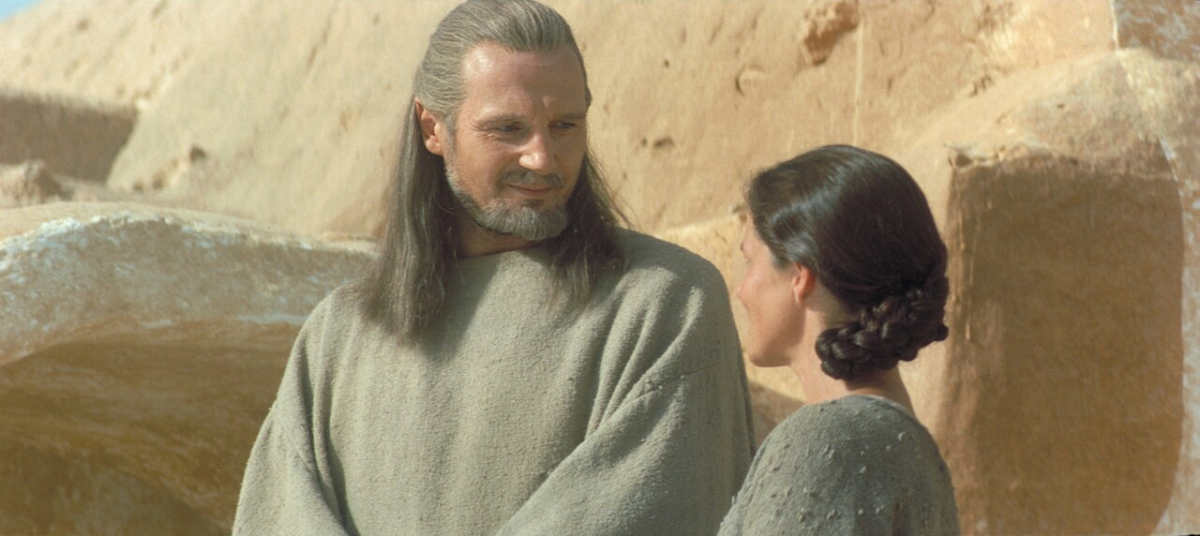 Shmi Skywalker und Qui-Gon Jinn in Star Wars: Episode I - Die dunkle Bedrohung