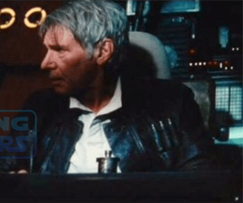 Zwei Bilder aus dem Film: Gleesons General und Han im Falken