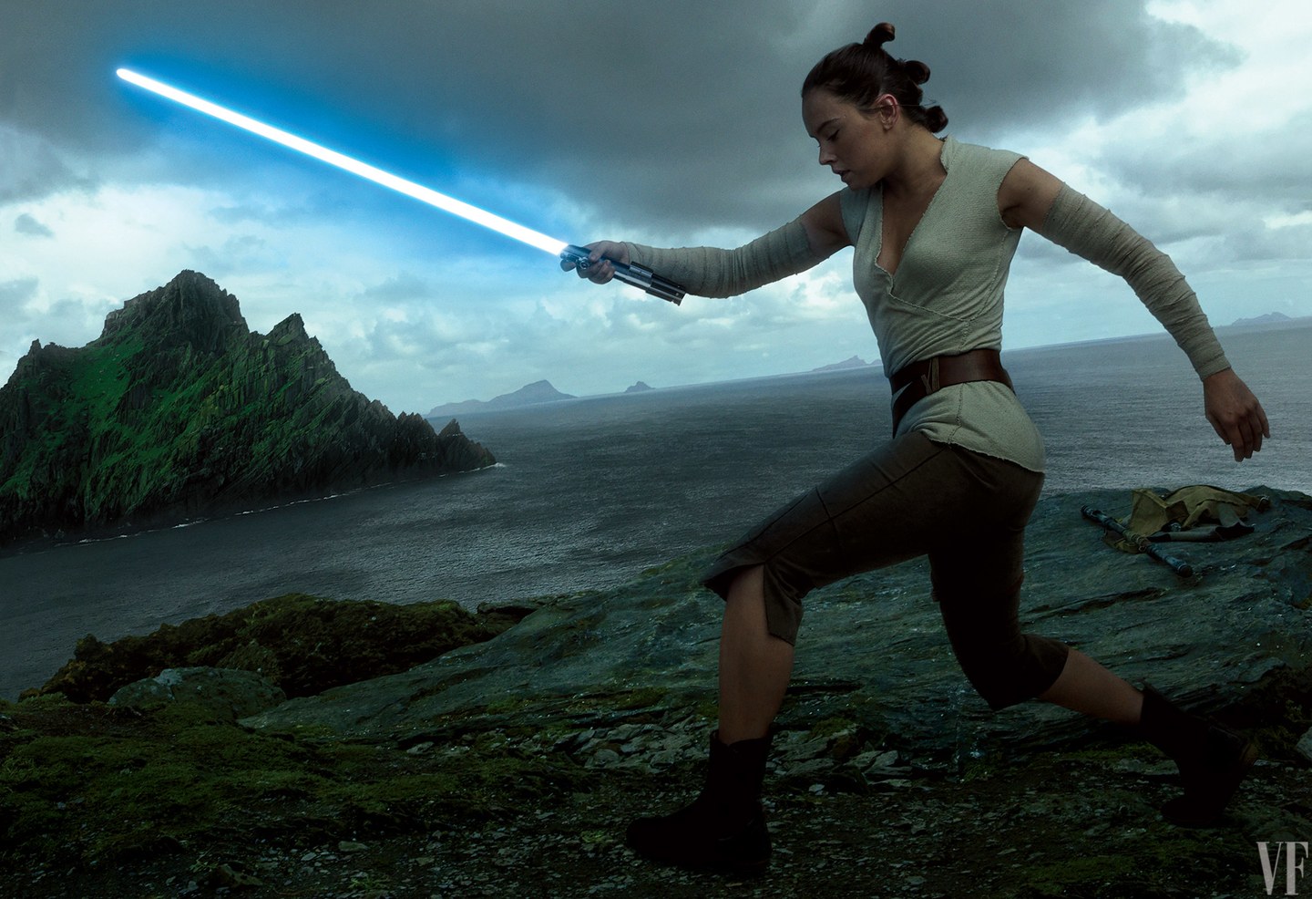 Rey mit Lukes altem Lichtschwert