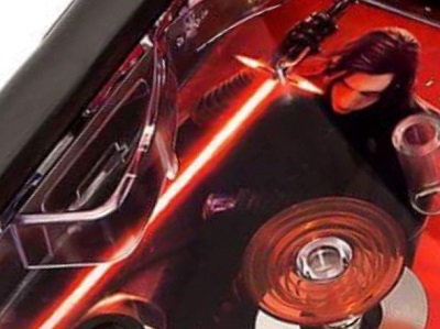 Bilder von Flipperautomaten bieten visuelle Einblicke in The Last Jedi
