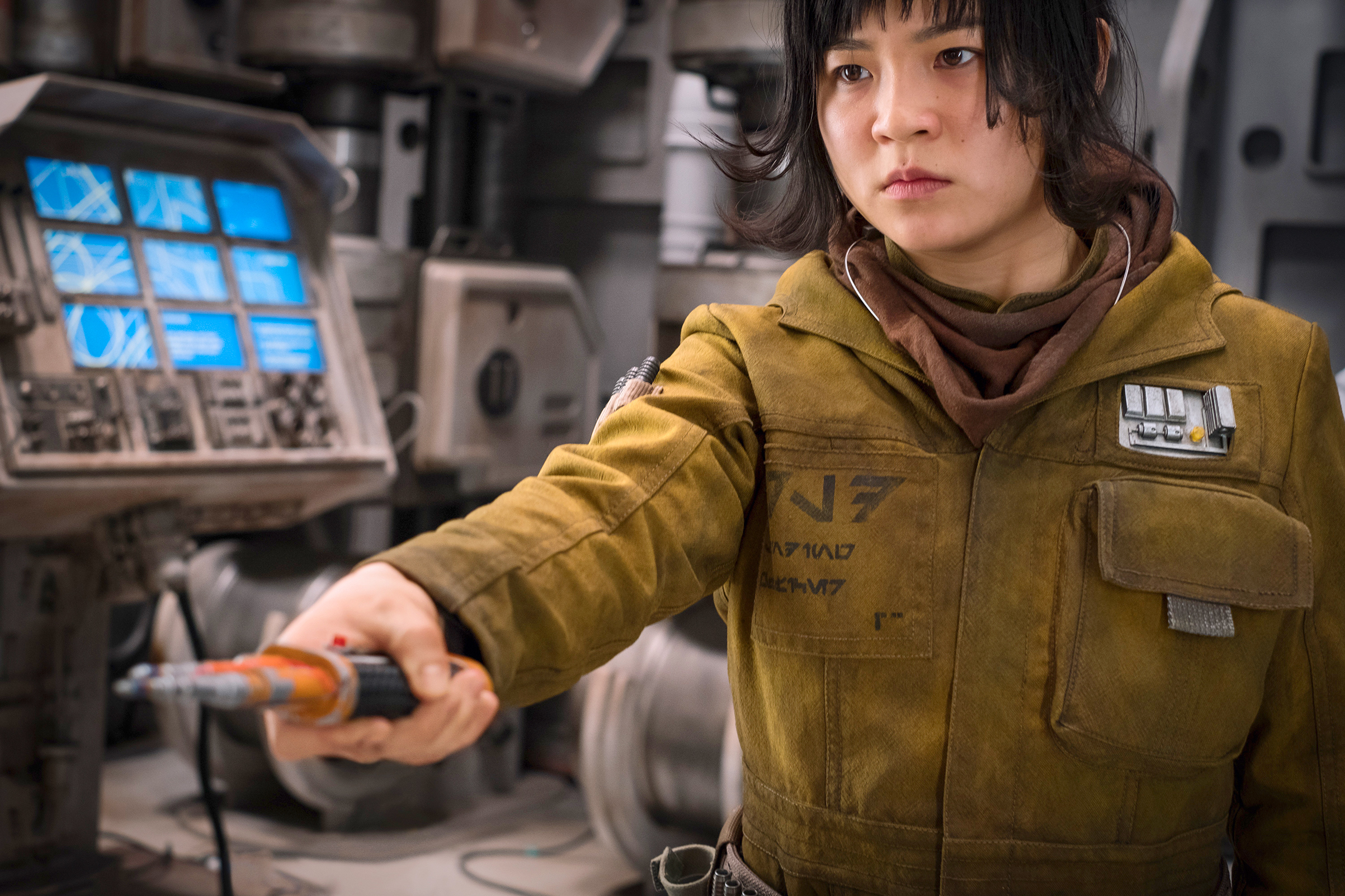 Kelly Marie Tran als Rose