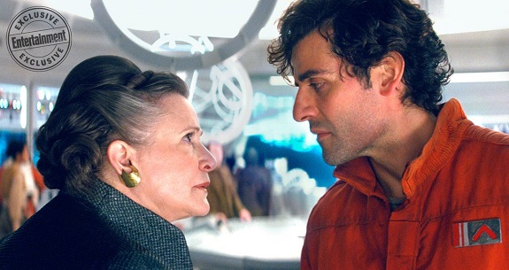 Leia und Poe in <i>The Last Jedi</i>„></div><p></p>
<p>Wir sind uns über die genauen Umstände der Machtübergabe im Unklaren, aber es könnte sein, dass Leia ihren Fokus auf eine persönlichere Mission legt. Sie hat erlebt, wie ihr eigener Sohn grausam und mörderisch wurde – und auch wenn sie im Wesentlichen den Einfluss des Obersten Anführers Snoke dafür verantwortlich macht, so macht sie sich anteilweise auch selbst verantwortlich.</p>
<p>Kylo Ren agiert ebenso, Adam Driver meint, dass die Figur des Ben Solo dadurch in die Dunkelheit getrieben wurde, dass er sich selbst bereits in den Schatten wahrnahm. Das größere Ganze der Galaxis stand stets ganz oben auf Leias Prioritätenliste – und auch wenn dies die richtige Entscheidung gewesen sein mag, so forderte diese Verschriebenheit doch ihren Preis.</p>
<p>Nach all diesen Jahren, die Leia dem größeren Ganzen der Galaxis gewidmet hat, mag es nun an der Zeit sein, dass die Skywalker-Familie sich selbst ins Gleichgewicht bringt. In <i>Das Erwachen der Macht</i> hat Leia Lukes Hilfe gebraucht und konnte nicht ergründen, weswegen er sich ins Exil begeben hatte. Nun allerdings braucht er sie ebenso dringend, wie sie ihn braucht.</p>
<p>Es wäre nun angemessen, wenn sie nun auftauchen würde, um ihn zu retten.</p>
<p>Sie war immer schon die Stärkere.</p>
<div align=