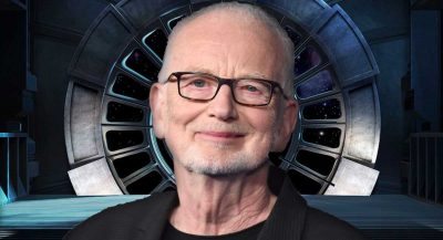 Ian McDiarmid macht zweideutig imperiale Ansagen