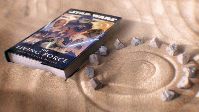 Kanonisch in den Sommerurlaub: Der Buchclub über The Living Force