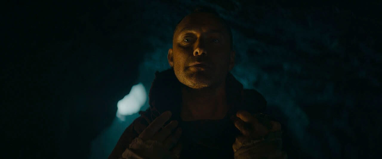 Jude Law in Skeleton Crew