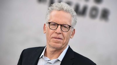 Serie von Lost-Co-Showrunner in Entwicklung