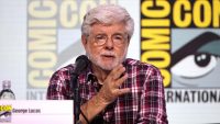 George Lucas bei der Podiumsdiskussion zum Lucas Museum of Narrative Art auf der Comic-Con International 2025 im San Diego Convention Center am 27. Juli 2025 in San Diego, Kalifornien. (Foto: Eric Charbonneau / Lucas Museum of Narrative Art via Getty Images)