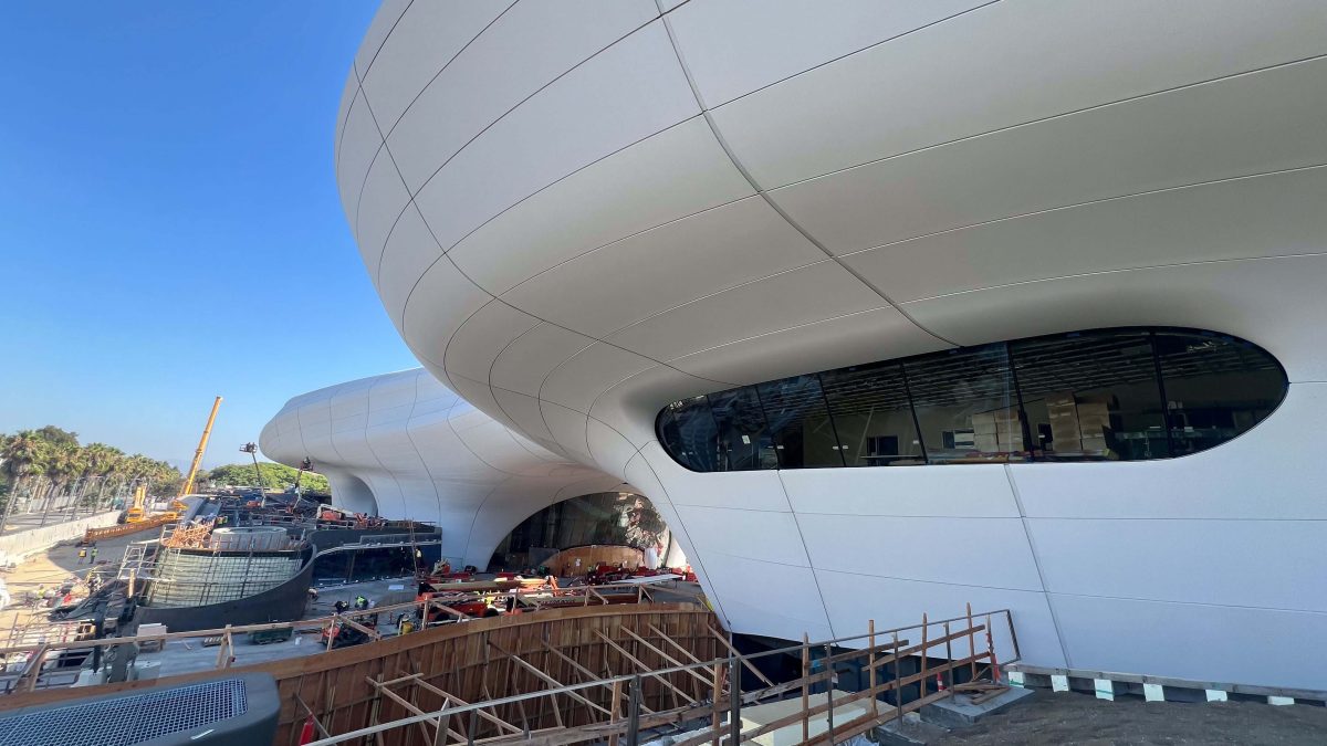 Bau des Lucas Museum, August 2024, © 2024 JAKS Productions. Foto mit freundlicher Genehmigung der USC School of Cinematic Arts. Foto von Roberto Gomez. Alle Rechte vorbehalten.